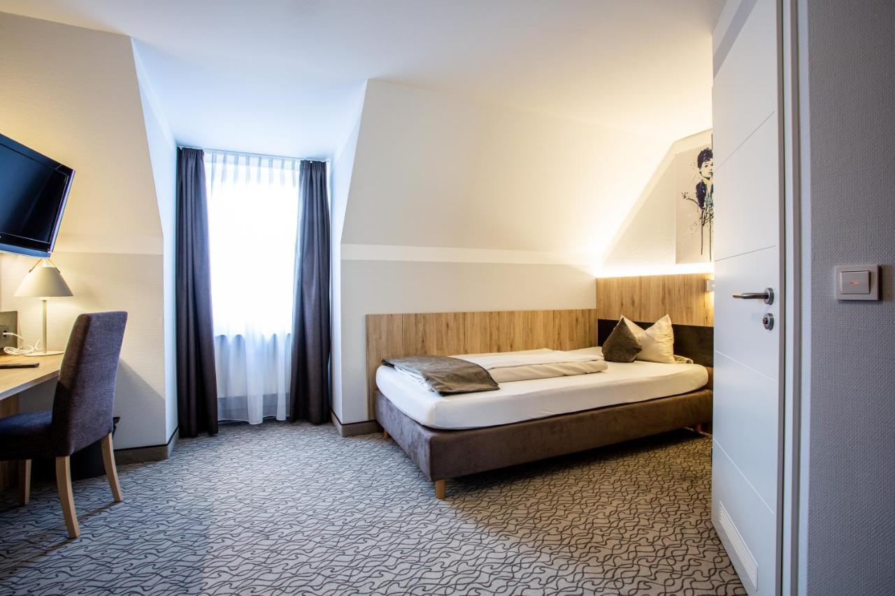 Amtsstueble Hotel & Restaurant Mosbach  Ngoại thất bức ảnh